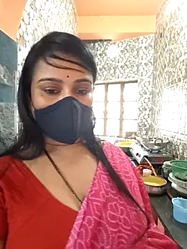 naughty nataasa online show from November 25, 2025, 7:52 am