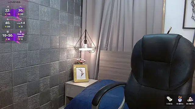 Iantwink18 online show from October 6, 2025, 9:23 pm