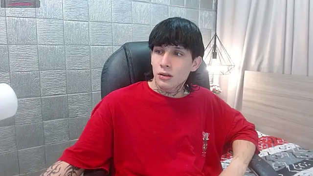 Iantwink18 online show from November 24, 2025, 7:24 pm