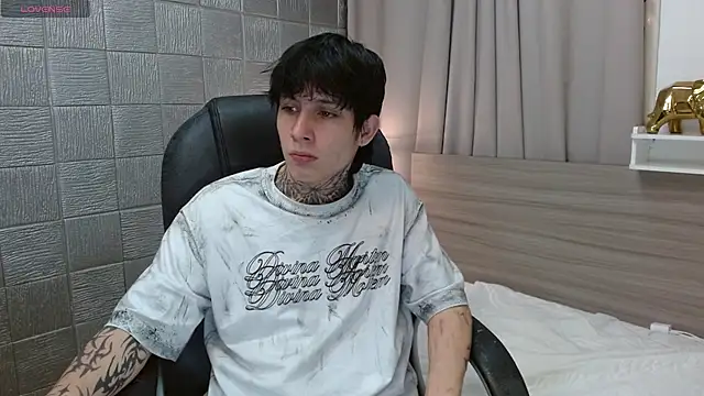 Iantwink18 online show from February 10, 2026, 12:26 am