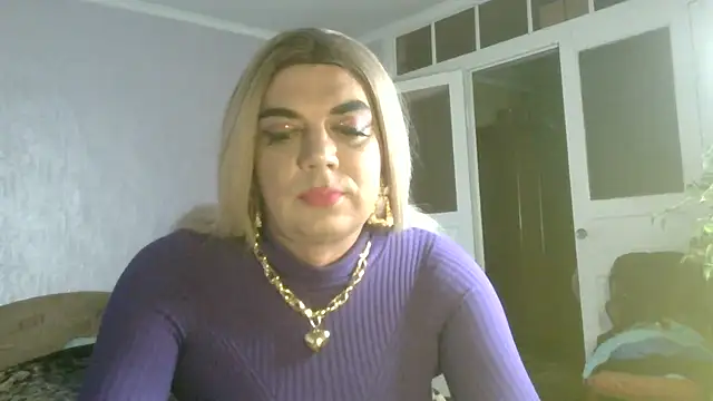 Snapshot of NiraFrost chatting on October 31, 2025, 5:03 pm NiraFrost online show from October 31, 2025, 5:03 pm