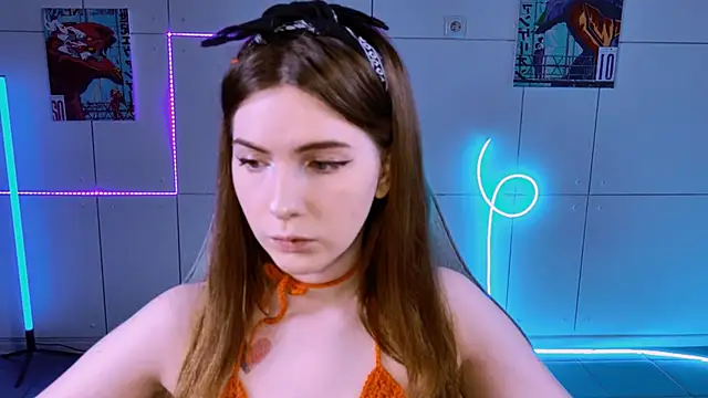 AliceCUNTach online show from September 19, 2025, 5:09 am