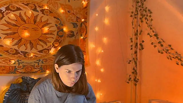 AliceCUNTach online show from February 24, 2026, 5:05 am