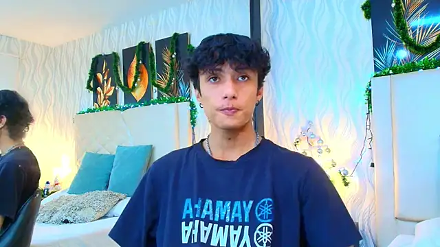 Lean Portman online show from December 4, 2025, 8:39 pm