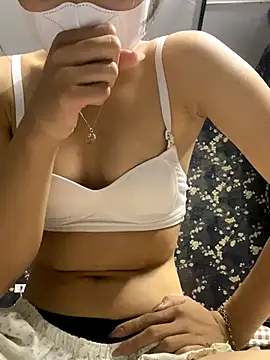 Fin-xinh18 online show from September 11, 2025, 4:18 pm