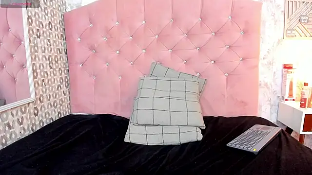 arion sherwind online show from November 4, 2025, 8:13 am