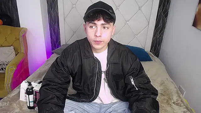 SamuFOXXX online show from October 21, 2025, 8:20 pm