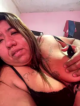 Snapshot of Wenlop chatting on October 11, 2025, 3:32 pm Wenlop online show from October 11, 2025, 3:32 pm