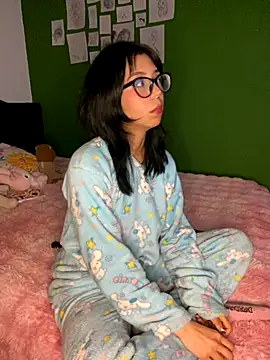 Valen-Foxx online show from September 28, 2025, 5:57 am