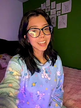 Valen-Foxx online show from October 7, 2025, 5:59 am