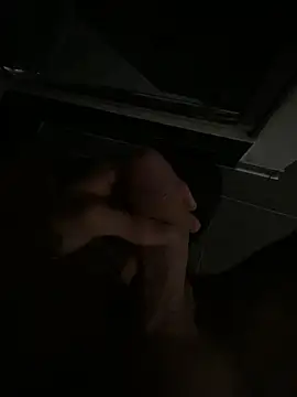 Snapshot of LucaHoot chatting on September 10, 2025, 1:16 am LucaHoot online show from September 10, 2025, 1:16 am