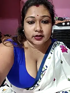 hotbhabhi011 online show from April 9, 2026, 3:50 am