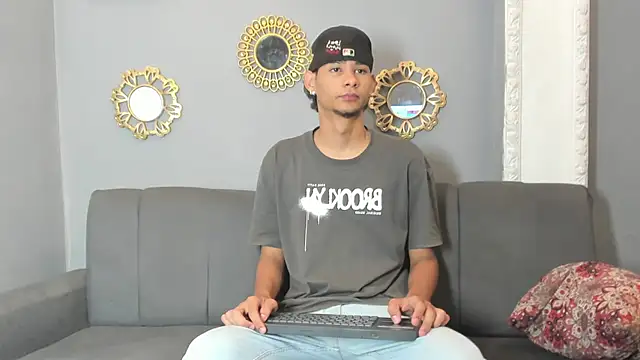 Snapshot of kenix_777 chatting on September 13, 2025, 11:15 pm kenix 777 online show from September 13, 2025, 11:15 pm