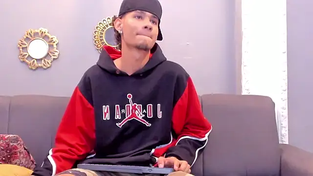 Snapshot of kenix_777 chatting on October 2, 2025, 3:24 am kenix 777 online show from October 2, 2025, 3:24 am