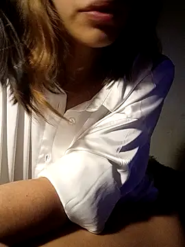 Snapshot of malvinaAAA chatting on October 22, 2025, 3:51 am malvinaAAA online show from October 22, 2025, 3:51 am