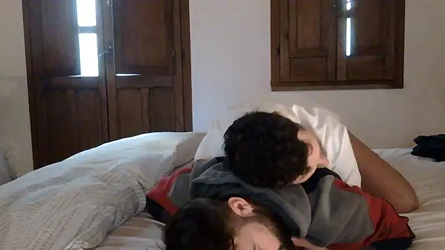 Amicisegreti online show from February 28, 2026, 4:08 pm