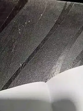 VikkyPARI083 online show from December 4, 2025, 9:07 am