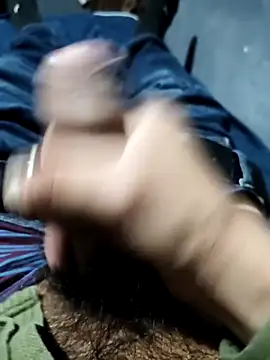 Snapshot of Aaia93 chatting on November 10, 2025, 1:59 am Aaia93 online show from November 10, 2025, 1:59 am