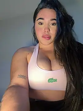 Snapshot of SofiaWildee chatting on February 16, 2026, 5:36 am SofiaWildee online show from February 16, 2026, 5:36 am