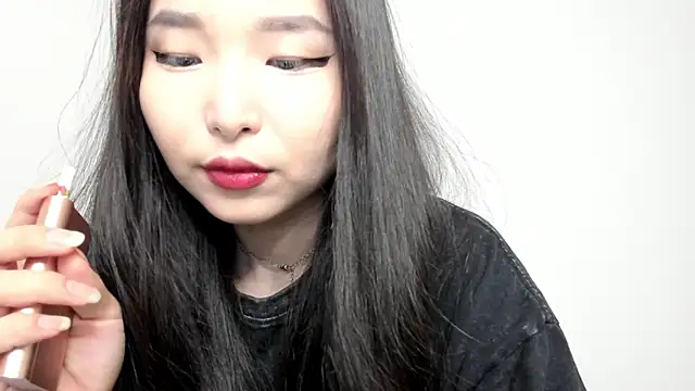 Soyun Mia online show from March 22, 2026, 1:25 pm