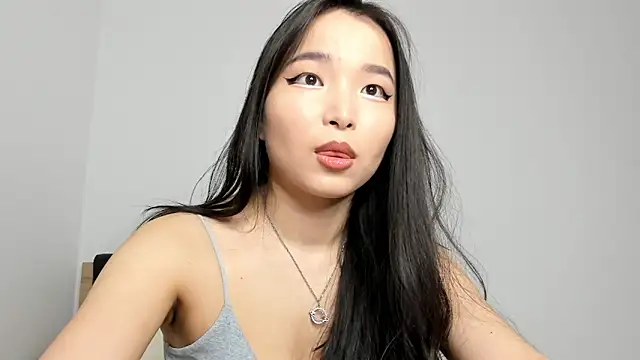 Soyun Mia online show from April 3, 2026, 2:15 pm