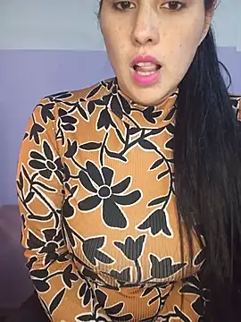 kariciasecreta online show from May 24, 2026, 12:15 am