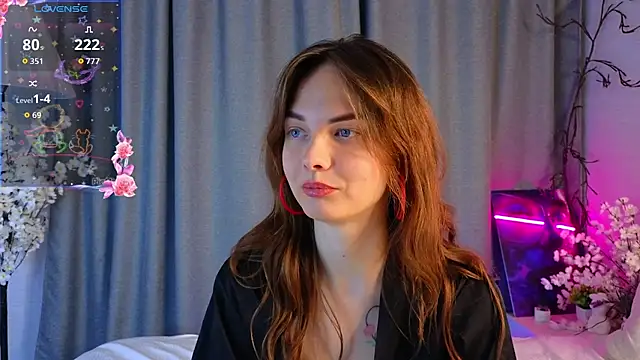 Snapshot of LisaDrake chatting on October 20, 2025, 7:03 pm LisaDrake online show from October 20, 2025, 7:03 pm