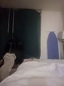 Snapshot of Cocoaversace302 chatting on September 13, 2025, 12:43 am Cocoaversace302 online show from September 13, 2025, 12:43 am