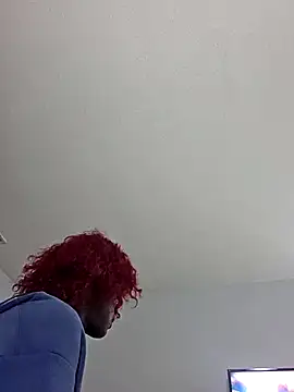 Snapshot of Cocoaversace302 chatting on November 10, 2025, 5:06 am Cocoaversace302 online show from November 10, 2025, 5:06 am