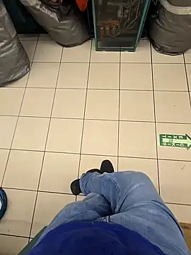 Snapshot of sisman31 chatting on October 1, 2025, 10:38 pm sisman31 online show from October 1, 2025, 10:38 pm