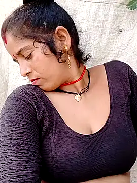 Snapshot of Manvi_tyagi chatting on September 11, 2025, 6:35 am Manvi tyagi online show from September 11, 2025, 6:35 am