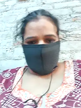 Snapshot of Manvi_tyagi chatting on October 5, 2025, 8:12 am Manvi tyagi online show from October 5, 2025, 8:12 am
