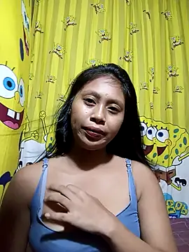 Snapshot of UrSweetAsianLady_02 chatting on October 19, 2025, 12:17 pm UrSweetAsianLady 02 online show from October 19, 2025, 12:17 pm