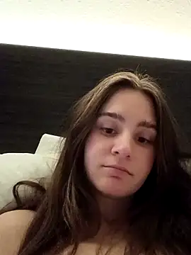 freakylittlebitch69 online show from September 27, 2025, 11:15 am