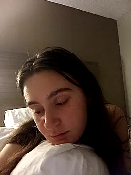 freakylittlebitch69 online show from October 2, 2025, 5:53 pm