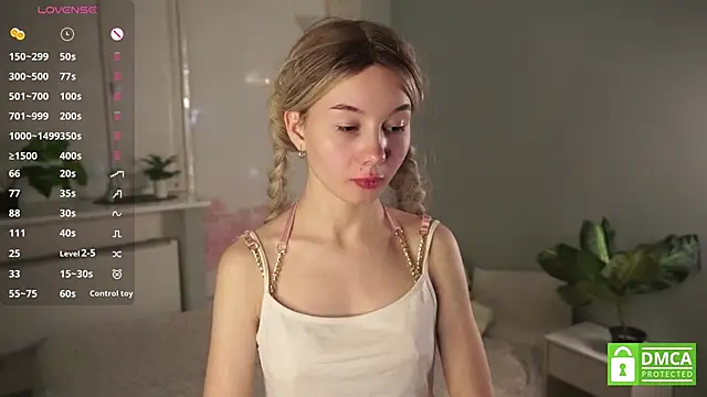 KristinLiesman online show from September 10, 2025, 2:17 pm