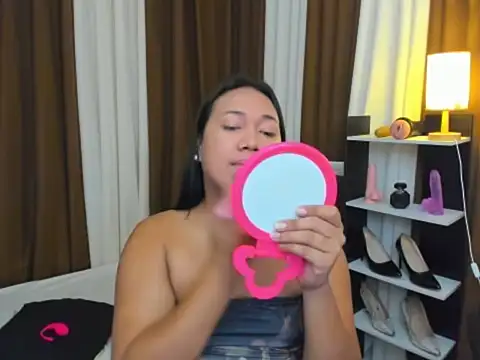 TsUncutKaren online show from October 9, 2025, 4:21 am