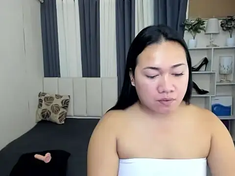 TsUncutKaren online show from February 10, 2026, 6:06 am