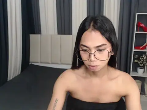 PetiteAsianYuki online show from November 9, 2025, 6:06 pm