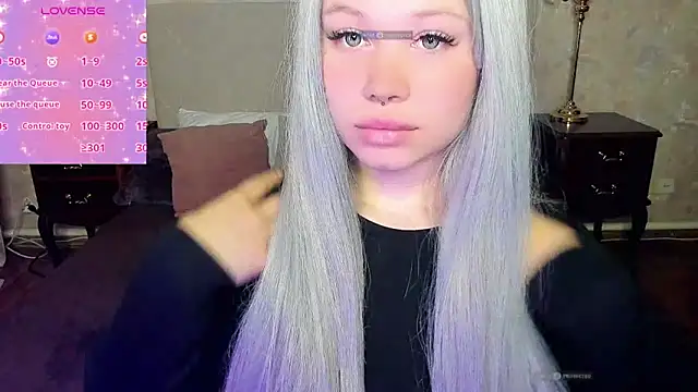 Diana Dream online show from October 7, 2025, 9:23 pm