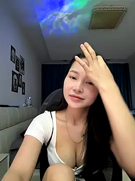 Snapshot of -Xu-ka- chatting on November 8, 2025, 2:17 pm -Xu-ka- online show from November 8, 2025, 2:17 pm