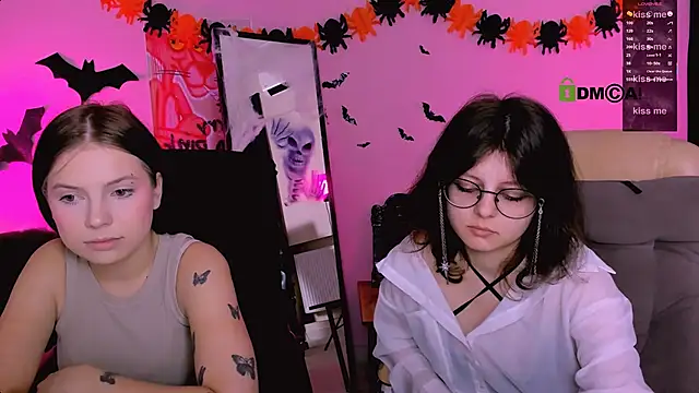 Snapshot of renata_sweety chatting on October 30, 2025, 2:07 pm renata sweety online show from October 30, 2025, 2:07 pm