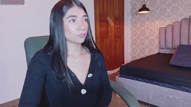 Aurora jones11 online show from October 22, 2025, 4:13 am