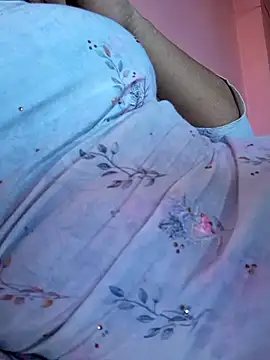 Snapshot of ariya-03 chatting on November 18, 2025, 6:18 am ariya-03 online show from November 18, 2025, 6:18 am