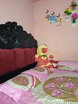 Snapshot of ariya-03 chatting on December 19, 2025, 7:21 pm ariya-03 online show from December 19, 2025, 7:21 pm