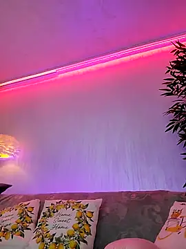 RileyNox online show from September 30, 2025, 7:30 pm