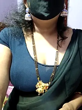 Snapshot of luci-queen chatting on October 5, 2025, 3:10 pm luci-queen online show from October 5, 2025, 3:10 pm