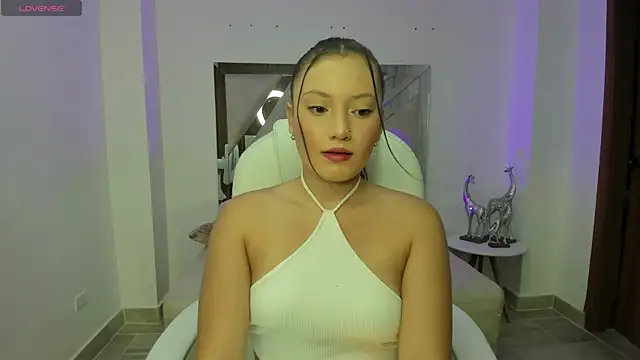 Snapshot of nylaa_rose chatting on September 27, 2025, 6:46 pm nylaa rose online show from September 27, 2025, 6:46 pm