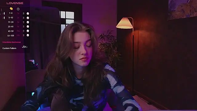 Snapshot of AstraMist chatting on September 9, 2025, 4:28 pm AstraMist online show from September 9, 2025, 4:28 pm