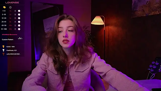 Snapshot of AstraMist chatting on September 14, 2025, 3:00 pm AstraMist online show from September 14, 2025, 3:00 pm